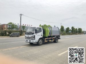 东风多利卡挂桶垃圾车